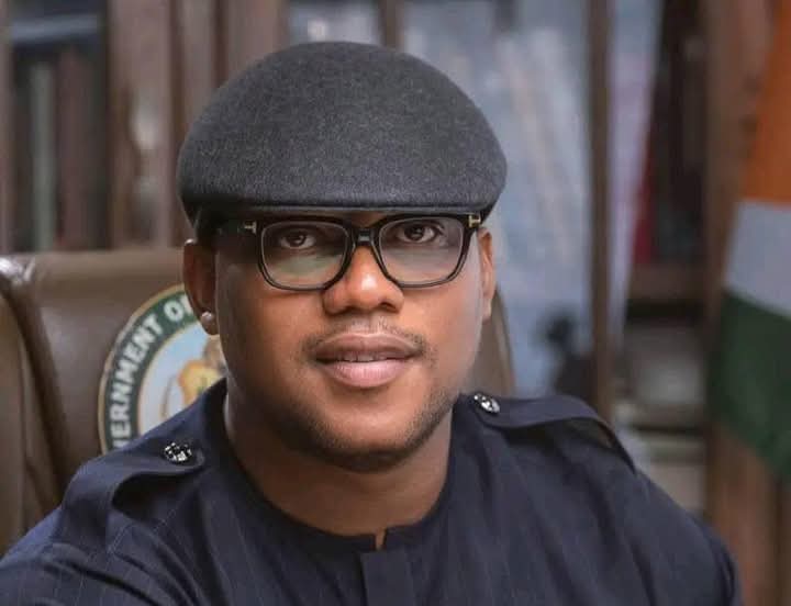 Defection: Commissioner Refuses to Defect With Akwa Ibom State Governor to APC .