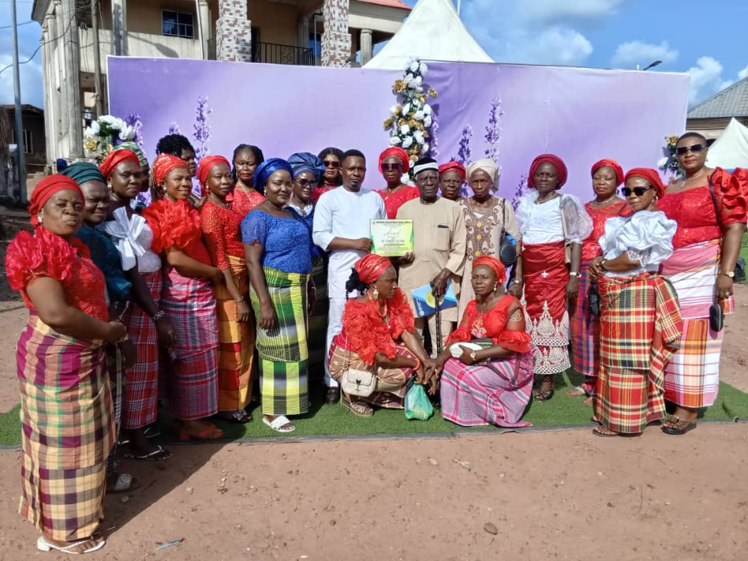 Hon. Ibe Okwara Osonwa Honoured by Amaekpu Development Union, Ohafia Women Wing