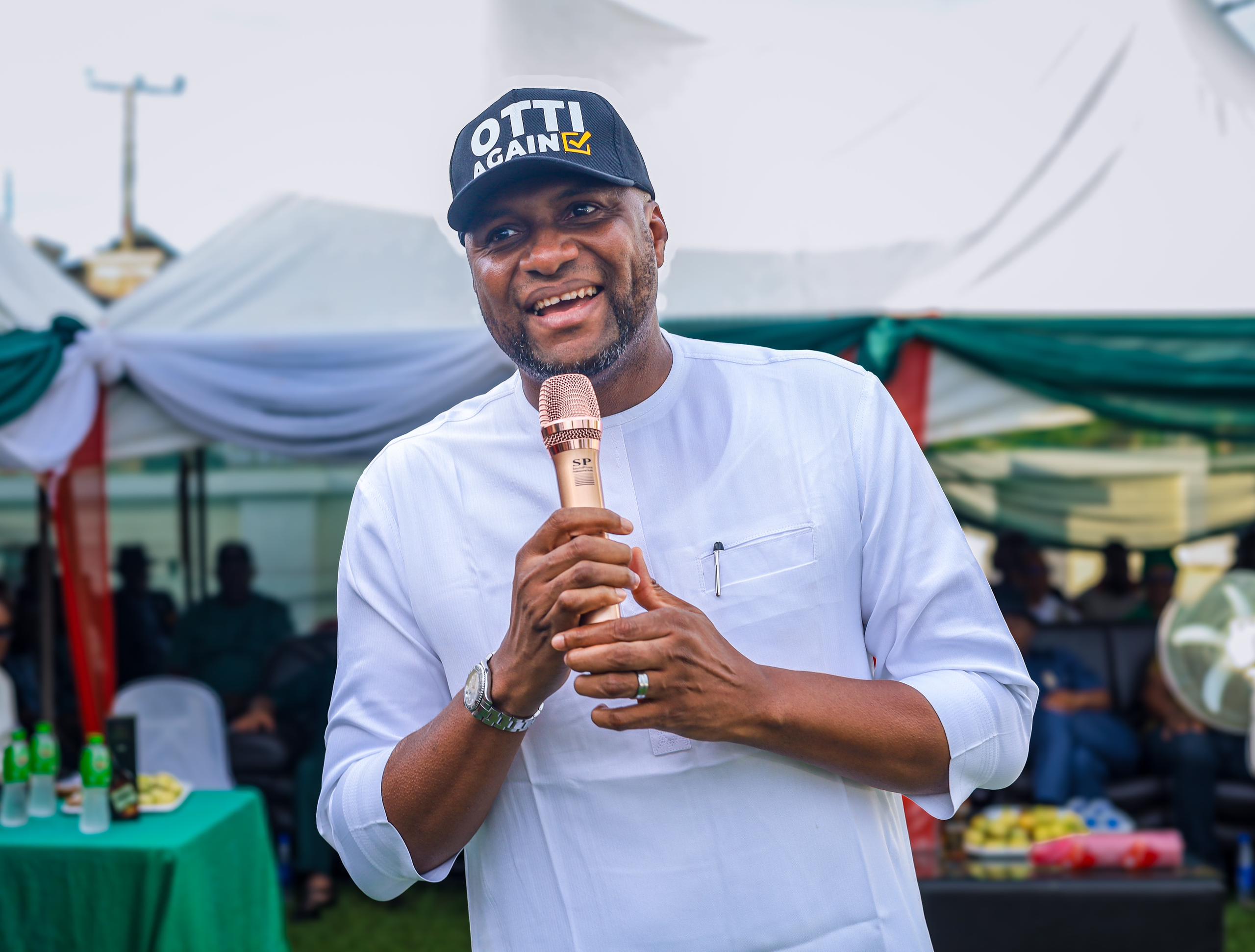 2027: Chima Anyaso’s Ambition Receives Boost As Echee-Emee Age Grade Throws Their Weight Behind Him.