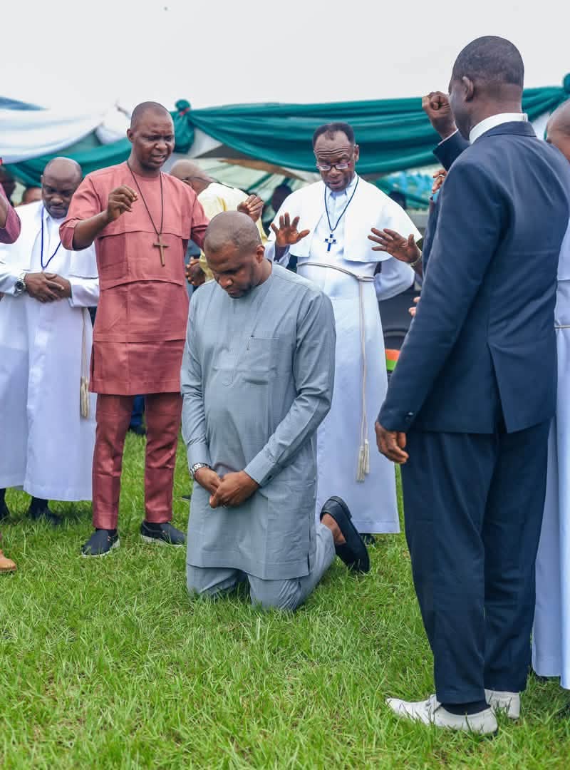 2027: Bende Pastors Commit Dr. Chima Anyaso to God, Pray for His Victory in House of Representatives Race