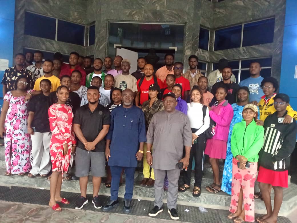  MAYO‌R OF AROCHUKWU LGA, PROF. CHIBUIKE EZE ARU VISITS ABIA TECHR‌ISE COHORT 3 PARTICIPANTS, ENCOURAGED THEM TO PRIORITIZE THE OPPORTUNITY.