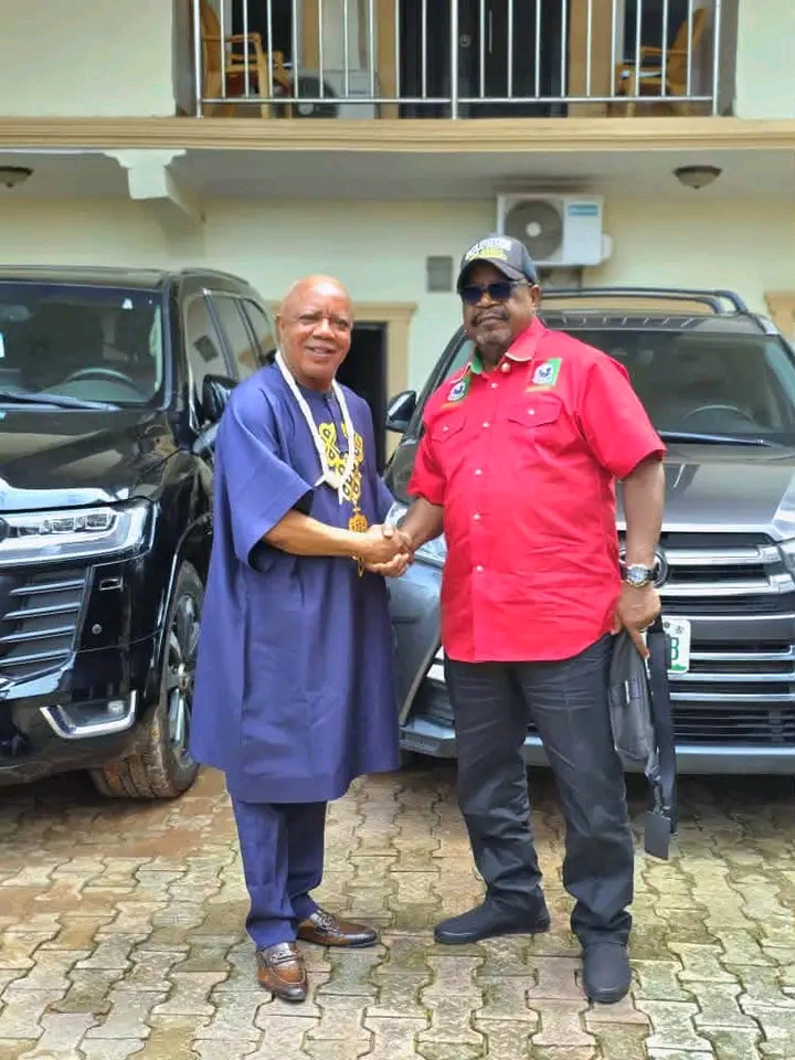 2027: : CHIEF BOURDEX SHALL GO TO THE SENATE FOR US — CHIEF STEPHEN NWANKWO (AKUROULE I OF UTUTU, NNAYEREUGO) DECLARES TOTAL SUPPORT FOR BOURDEX