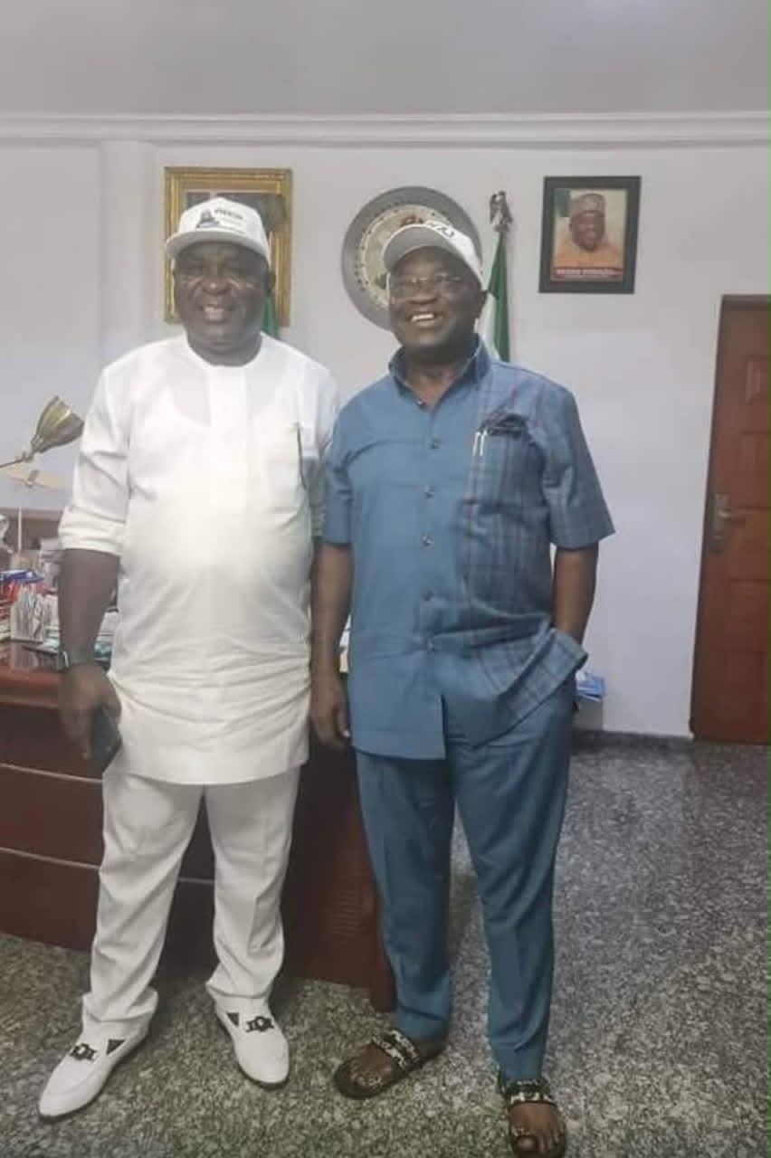 Celebrating An Icon and a living legend: Chief Olugu Kalu Ugba Esq. (Ishi Bu Mba) Celebrates Former Abia Governor, His Excellency, Ambassador Okezie Victor Ikpeazu Ph.D, Describes Him As A Portrait Of Compassion, a man who the enemies vilified but has ultimately been venerated. 
